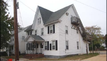 322-324 E Pine St in Millville, NJ - Foto de edificio