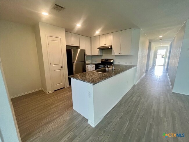3027 Shore Lark in Canyon Lake, TX - Building Photo - Building Photo