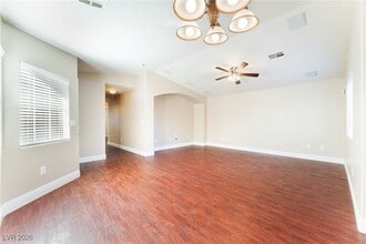 4824 Violet Bay Ct in Las Vegas, NV - Building Photo - Building Photo