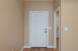 1596 26th St in Niceville, FL - Foto de edificio - Building Photo