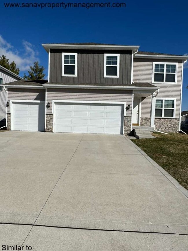 property at 2911 NW Woodbury Dr