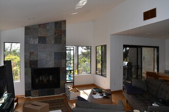 10353 Crosscreek Terrace in San Diego, CA - Building Photo - Building Photo