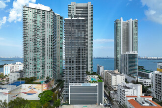 Metro Edgewater in Miami, FL - Building Photo - Building Photo