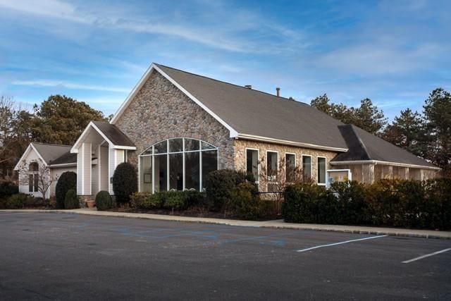 1000 Saddle Rock Rd in Holbrook, NY - Foto de edificio - Building Photo