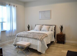 9175 Cayman Dr in Naples, FL - Building Photo - Building Photo