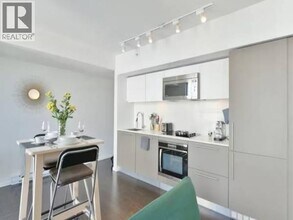 999 Seymour St in Vancouver, BC - Building Photo - Building Photo