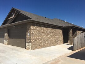 1105 Preston Trails in Wolfforth, TX - Building Photo