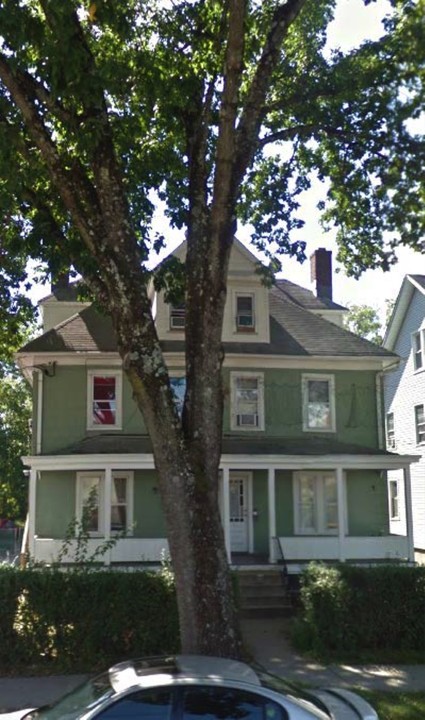 34 Sussex Ave in Morristown, NJ - Building Photo