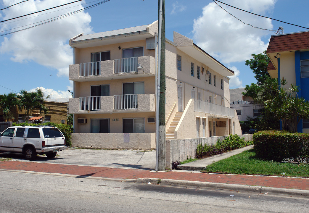 1451 SW 6th St in Miami, FL - Building Photo