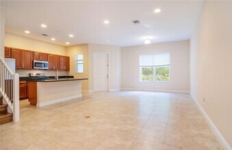 12414 NW 17th Ct in Pembroke Pines, FL - Building Photo - Building Photo
