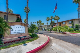 Serrano Apartments in West Covina, CA - Foto de edificio - Building Photo