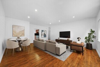 7845 NE Bayshore Ct, Unit 10 in Miami, FL - Foto de edificio - Building Photo