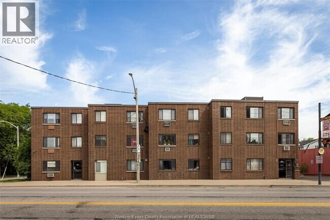 property at 360 Tecumseh Rd W