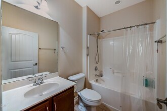 4612 Thorn Leaf Court in Raleigh, NC - Building Photo - Building Photo