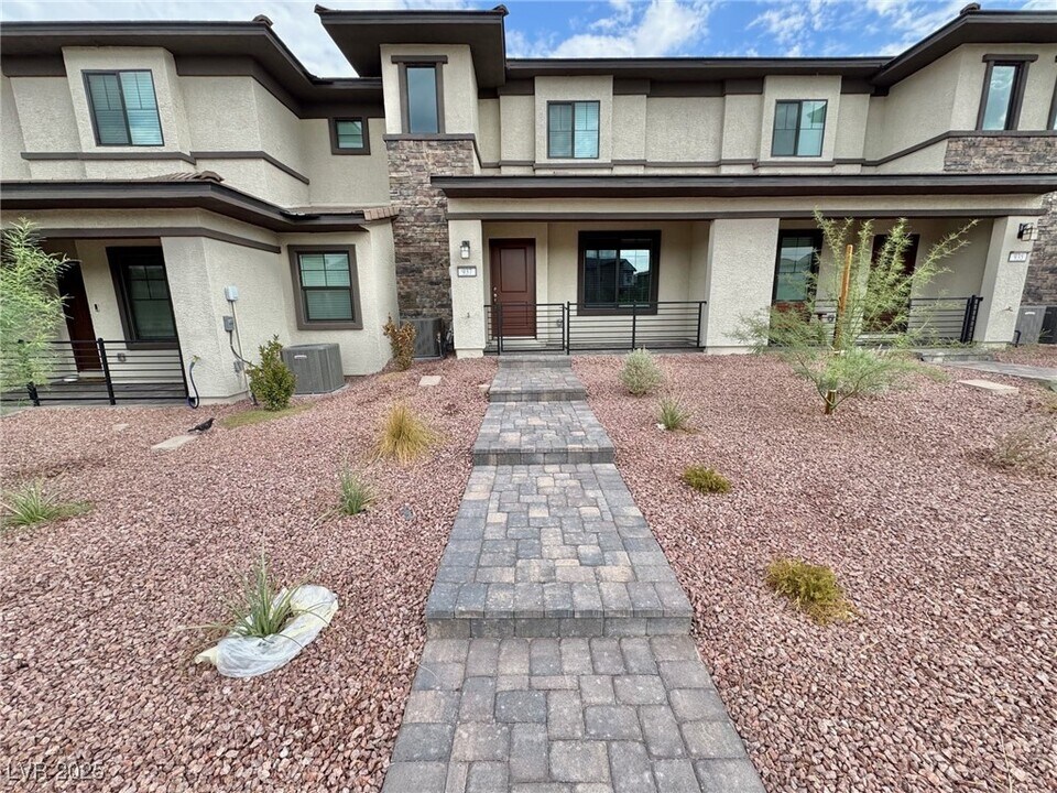 937 Jigglypuff Pl in Henderson, NV - Building Photo