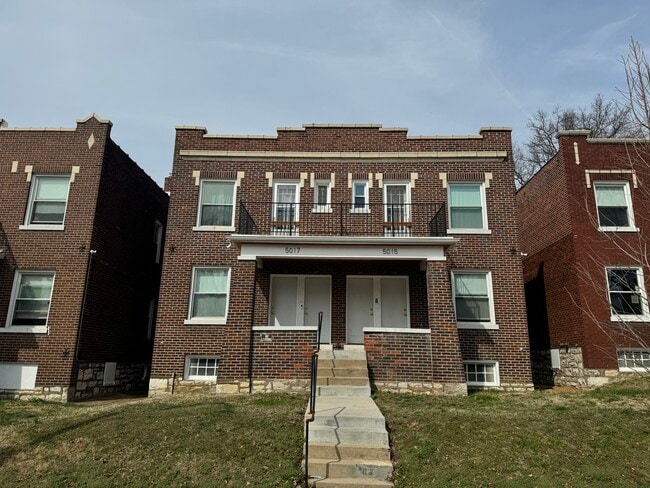 5017 S Broadway, Unit 5017