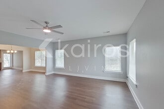 295 Elm Way, Unit 727 in Lincoln, AL - Foto de edificio - Building Photo