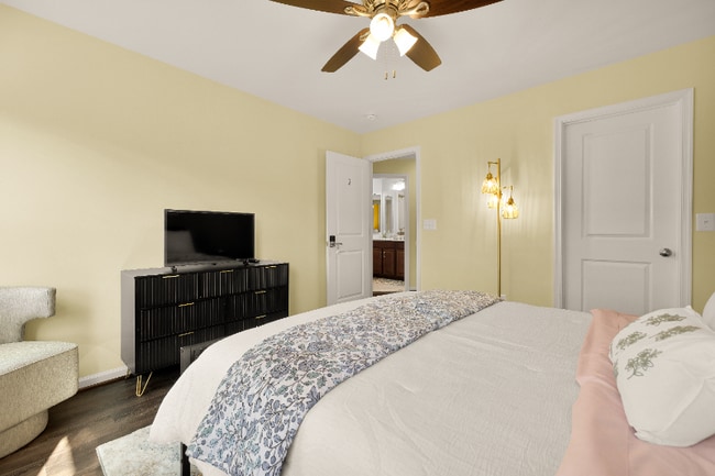 42268 Riggins Ridge Terrace in Ashburn, VA - Building Photo - Building Photo