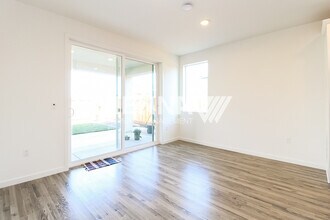 10106 Anadia Wy in Elk Grove, CA - Building Photo - Building Photo