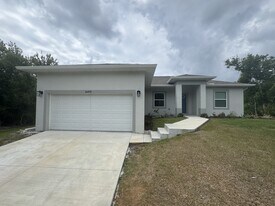 16475 Mc Laury Ave in Port Charlotte, FL - Building Photo