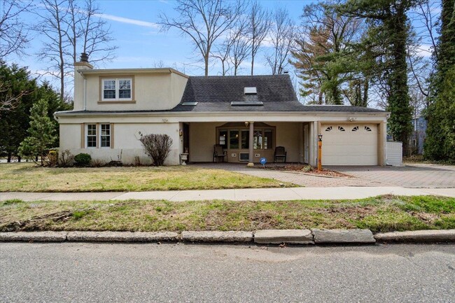 property at 94 Croyden Ave