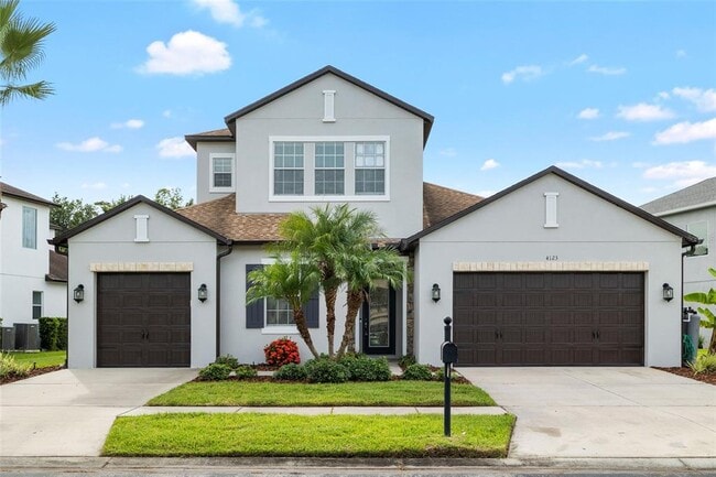 4123 Windcrest Dr in Zephyrhills, FL - Building Photo - Building Photo
