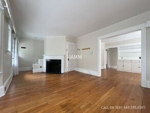 1424 Larchmont Ave in Lakewood, OH - Building Photo - Building Photo