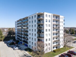 White Oaks Gate in London, ON - Building Photo - Building Photo