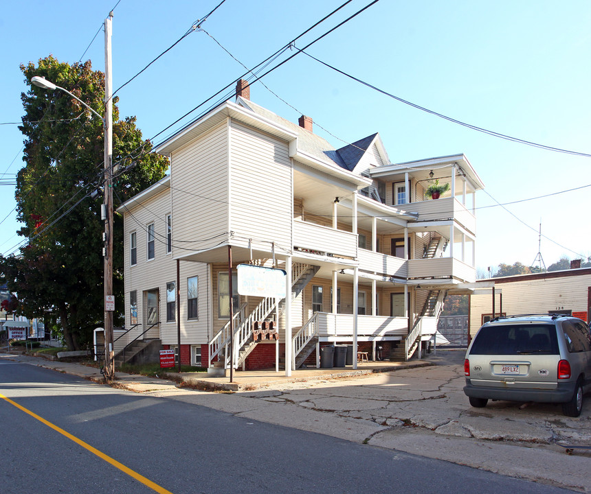 126 Pleasant St in Gardner, MA - Building Photo