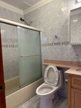 120-01 20th Ave in Queens, NY - Foto de edificio - Building Photo