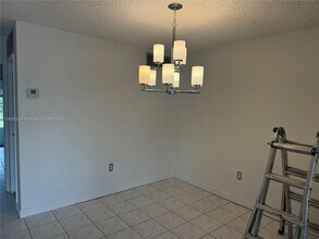 20320 NE 2nd Ave in North Miami Beach, FL - Building Photo - Building Photo