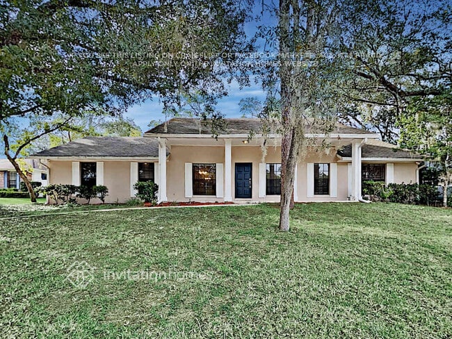 property at 216 Thistlewood Cir