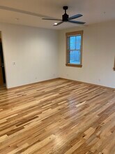 533 4th Ave SW, Unit 201 in Albany, OR - Building Photo - Building Photo