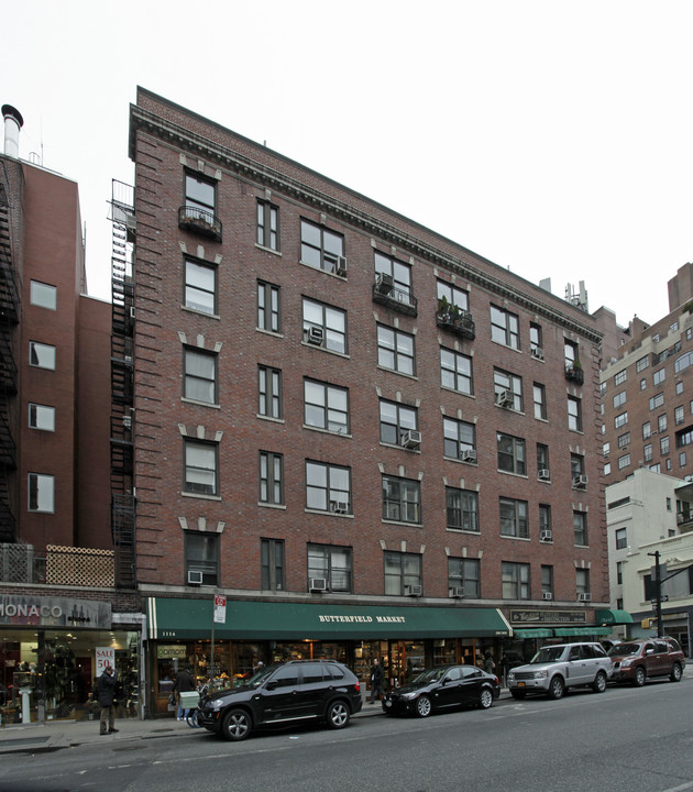 1120 Lexington Ave in New York, NY - Building Photo