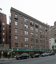 136 E 78th St in New York, NY - Building Photo - Building Photo