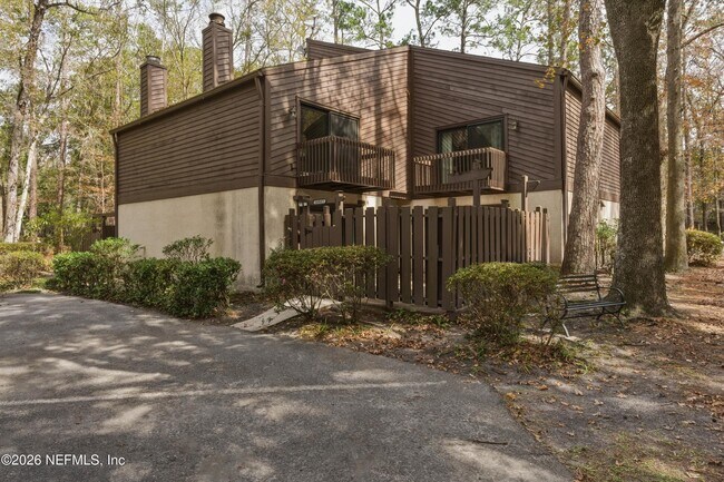 10407 Big Tree Cir W in Jacksonville, FL - Building Photo - Building Photo