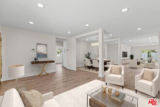 17332 Bullock St in Los Angeles, CA - Foto de edificio - Building Photo