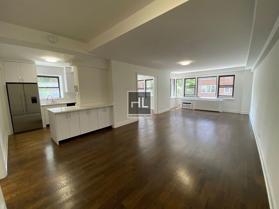 BEEKMAN PLACE in New York, NY - Building Photo