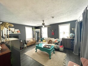 525 E 3rd St, Unit 3F in Boston, MA - Building Photo - Building Photo