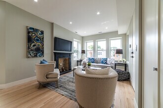 4730 W Grace St in Chicago, IL - Building Photo - Building Photo