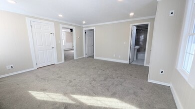 69 Main St in Foxboro, MA - Building Photo - Building Photo