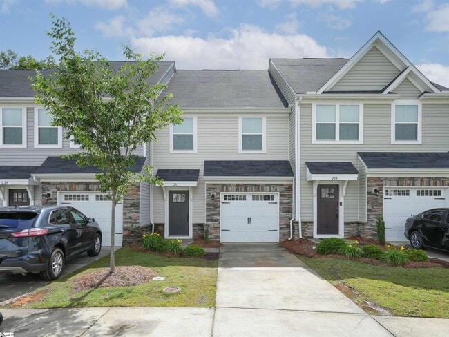 property at 231 Roudwood Dr