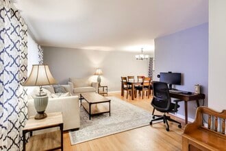 6 S Waterman Ave in Arlington Heights, IL - Building Photo - Building Photo