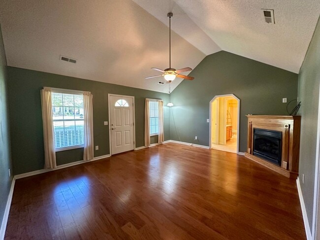 1755 Canberra Dr in Sumter, SC - Building Photo - Building Photo