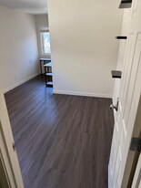 1683 SW San Mateo Terrace in Beaverton, OR - Building Photo