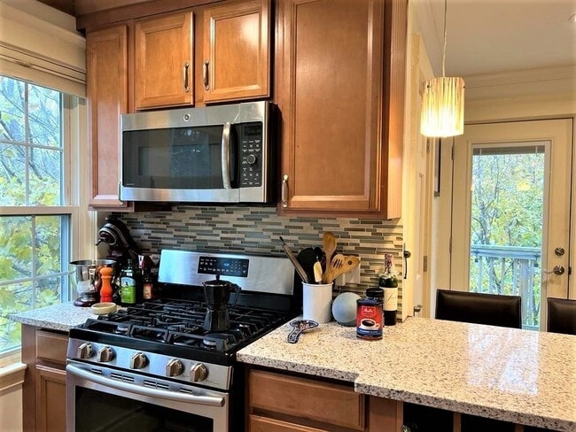 25 Pinedale Rd, Unit 3 in Boston, MA - Building Photo - Building Photo