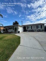 1454 W Houston Ave in Fullerton, CA - Building Photo