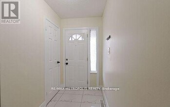 86 Carleton Pl in Brampton, ON - Building Photo - Building Photo