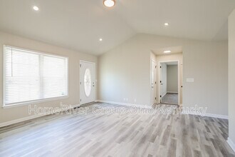 6400 Sky Blue Ave in Louisville, KY - Building Photo - Building Photo