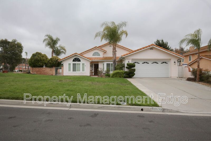 30538 Colina Verde St in Temecula, CA - Building Photo